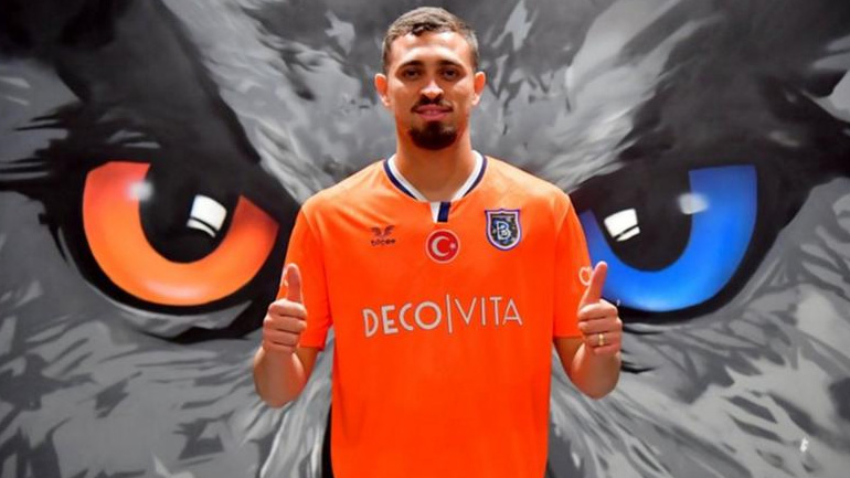 Από τη Μίλαν στη Μπασακσεχίρ ο Ντουάρτε