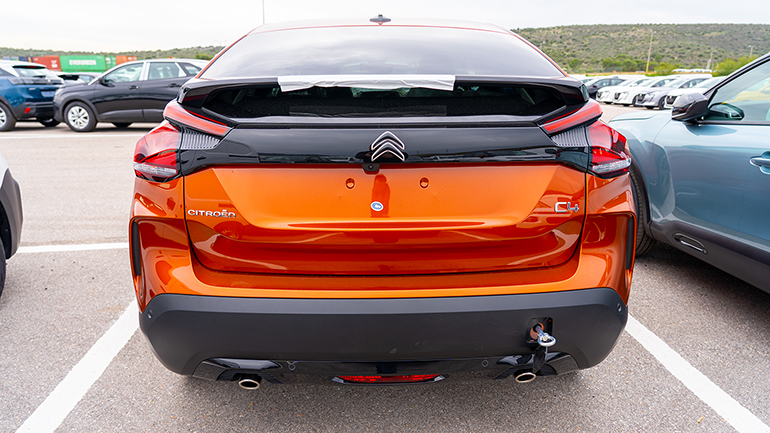 Άλλο... αμάξι το νέας γενιάς Citroen C4 που ήδη βρίσκεται στην Ελλάδα