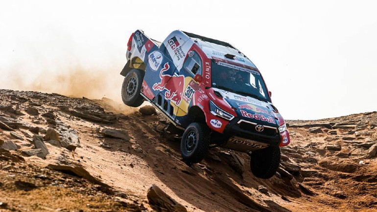 Dakar 2021 SS8: Πρώτος ο Al-Attiyah πλησιάζει την κορυφή