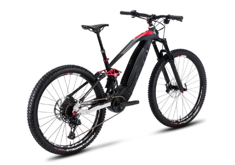 Οι μπαταρίες έχουν 720Wh χωρητικότητα με ικανοποιητική αυτονομία