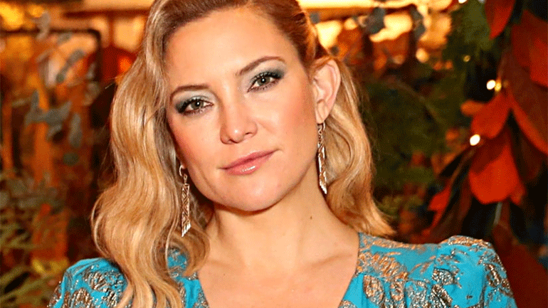 Η Κέιτ Χάντσον θέλει να συνδεθεί με τον πατέρα και τα αδέλφια της