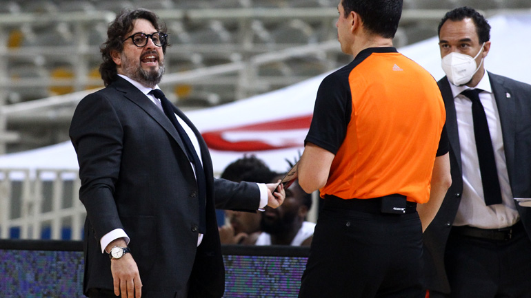 Μπάγερν Μονάχου: Πρόστιμο 3.500 ευρώ στον Τρινκιέρι για την αντίδρασή του στο ΣΕΦ