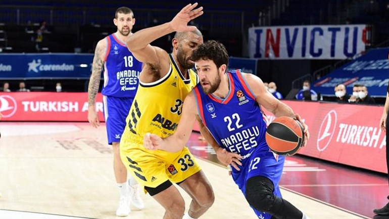 Ευρωλίγκα: Άνετα η Εφές, 84-76 την Άλμπα