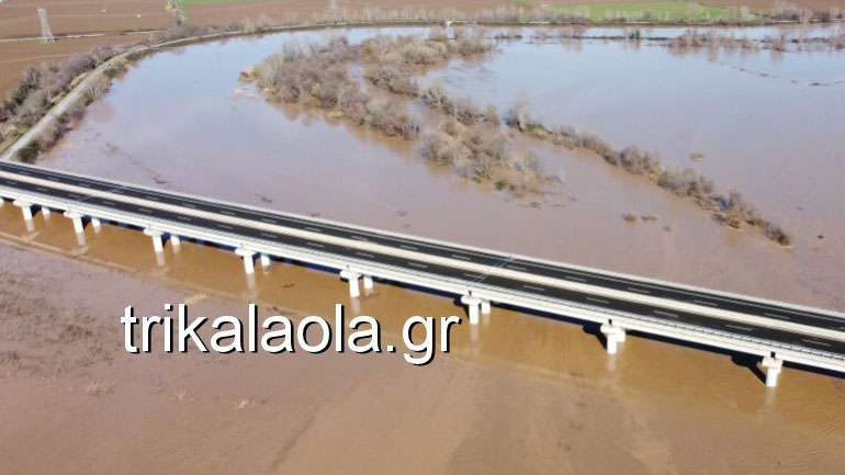 Τεράστιο όγκο νερού κατεβάζει ο Πηνειός λόγω κακοκαιρίας Τεράστιο όγκο νερού κατεβάζει ο Πηνειός λόγω κακοκαιρίας