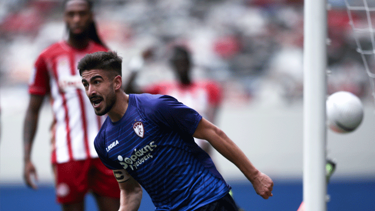 ΑΕΛ: «Δεν υπάρχει πρόταση από τον Ολυμπιακό για τον Πινακά, πωλείται με 3 εκατ. ο παίκτης»