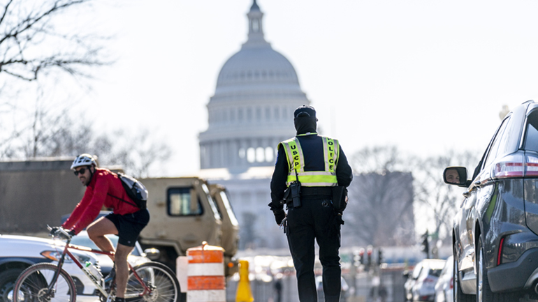 Εντείνονται τα μέτρα ασφαλείας στην Ουάσινγκτον για την ορκωμοσία Μπάιντεν