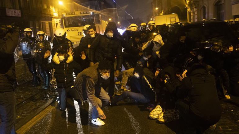 Βρυξέλλες: Επεισόδια σε διαδήλωση για τον θάνατο νεαρού σε αστυνομικό έλεγχο