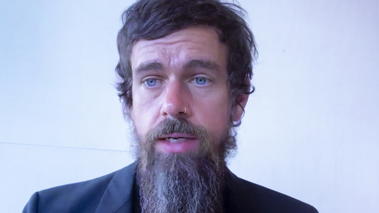 «Η απόφαση να αποκλειστεί ο Τραμπ από το Twitter ήταν σωστή αλλά δημιουργεί επικίνδυνο προηγούμενο»