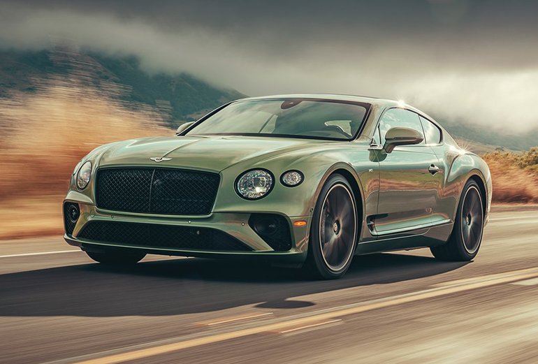 Πολυτέλεια και επιδόσεις....