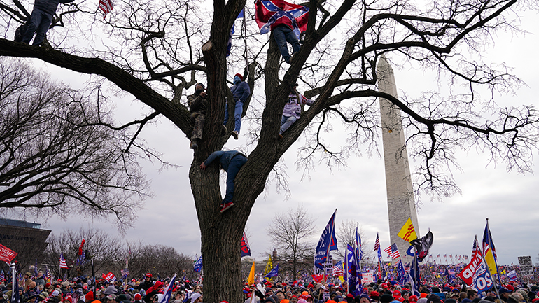 ΗΠΑ: Συνελήφθη συνταξιούχος πυροσβέστης για συμμετοχή στις ταραχές στο Καπιτώλιο