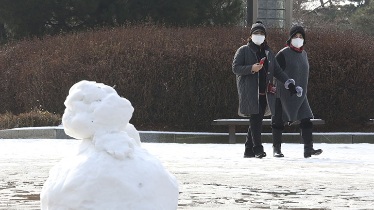 Νότια Κορέα: 524 κρούσματα του νέου κορωνοϊού μέσα σε 24 ώρες Νότια Κορέα: 524 κρούσματα του νέου κορωνοϊού μέσα σε 24 ώρες