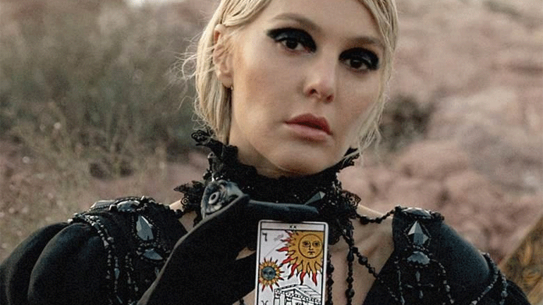 «Awake»: Η Τάμτα σε ένα συγκλονιστικό βίντεο κλιπ