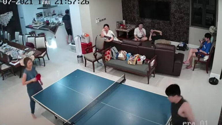 Κακή ιδέα το πινγκ πονγκ στο σπίτι