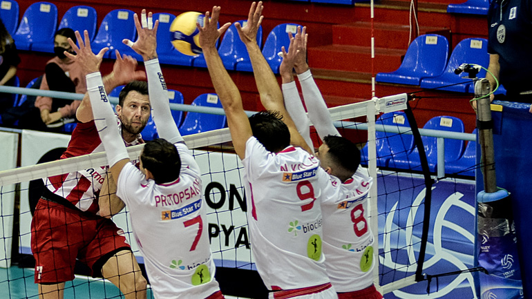 Volley League: Ήττα για τον Ολυμπιακός, 3-2 ο Φοίνικας