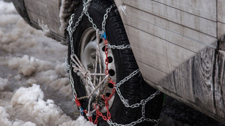 Κοζάνη: Με αλυσίδες η κiνηση των οχημάτων στην Δυτική Μακεδονία