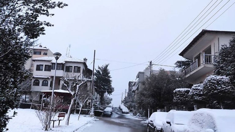 Αποκαθίστανται σταδιακά οι βλάβες ηλεκτροδότησης στην Αν. Θεσσαλονίκη