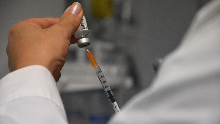 Ξεκινάει σήμερα ο εμβολιασμός των ατόμων άνω των 85 ετών