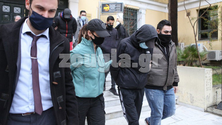 Ξυλοδαρμός σταθμάρχη: Προθεσμία πήραν οι δύο ανήλικοι για να απολογηθούν