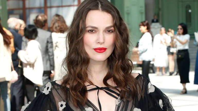 Keira Knightley: Με ποιον τρόπο οι παπαράτσι προσπάθησαν να της προκαλέσουν τροχαίο ατύχημα;