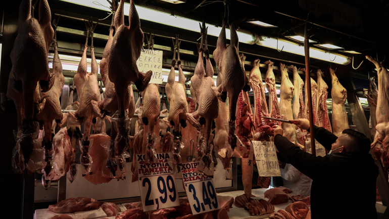Τρεις φορές την εβδομάδα επισκέπτεται ο μέσος Έλληνας καταναλωτής το κρεοπωλείο