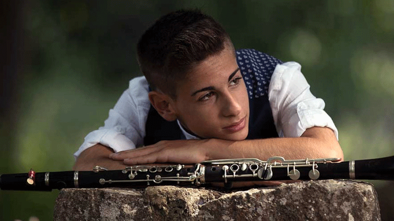 «Karmir Nur»: H νέα δισκογραφική δουλειά του 17χρονου σολίστα Δημήτρη Σακκά