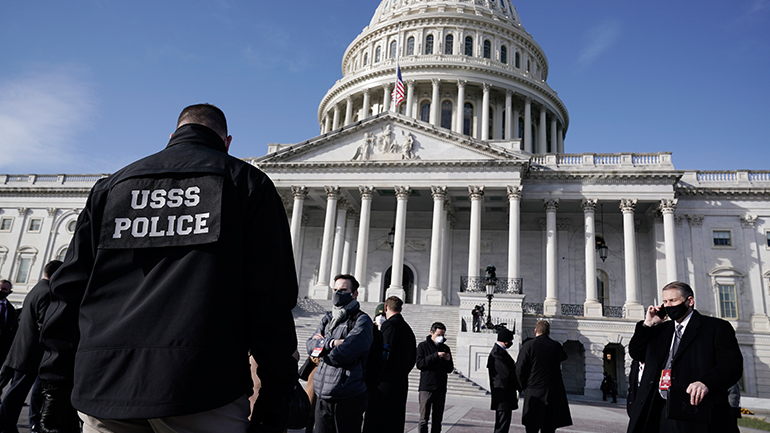 Συναγερμός στο Καπιτώλιο που τέθηκε σε καθεστώς lockdown λόγω πυρκαγιάς