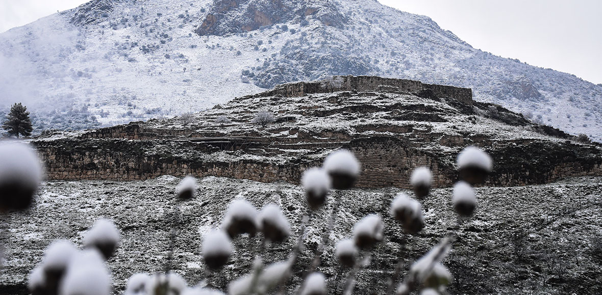 Ο αρχαιολογικός χώρος των Μυκηνών ντύθηκε στα λευκά