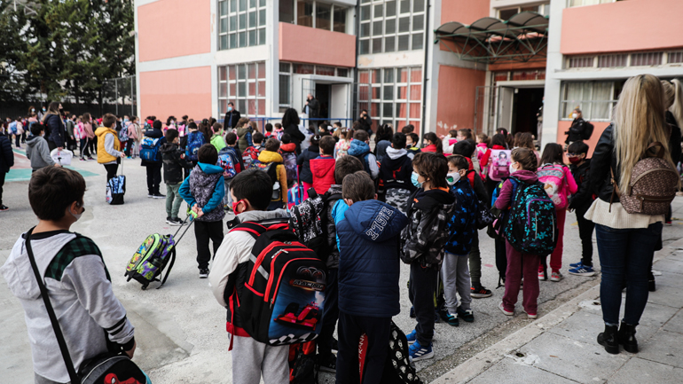 Κλειστά θα παραμείνουν την Τρίτη τα σχολεία στη Δυτική Μακεδονία