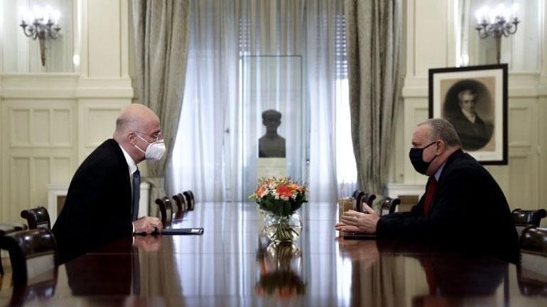 Αψιμαχία Δένδια-Κατρούγκαλου για την επέκταση της αιγιαλίτιδας ζώνης στο Ιόνιο Αψιμαχία Δένδια-Κατρούγκαλου για την επέκταση της αιγιαλίτιδας ζώνης στο Ιόνιο