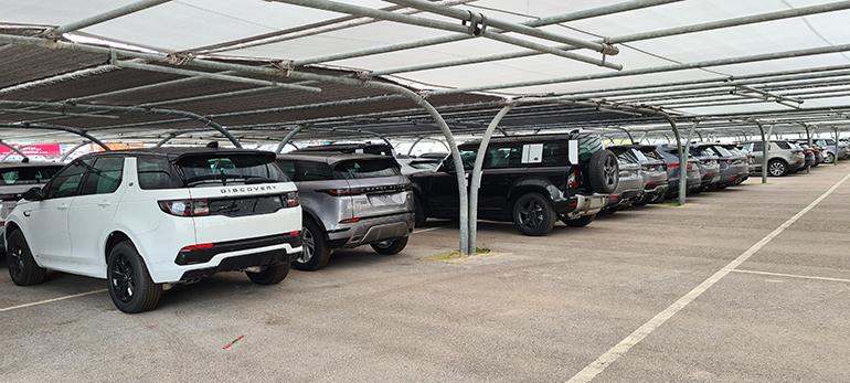 Η Land Rover έχει ταξινομήσει σε 15 ημέρες 53 αυτοκίνητα