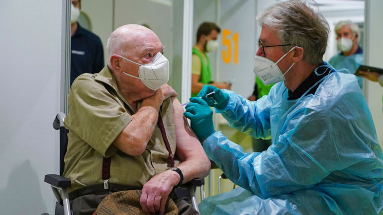 Εκατοντάδες νεκροί και χιλιάδες κρούσματα στη Γερμανία