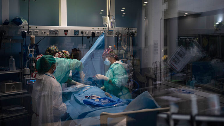 Ξεπέρασαν τις 400.000 οι θάνατοι από Covid-19 στις ΗΠΑ