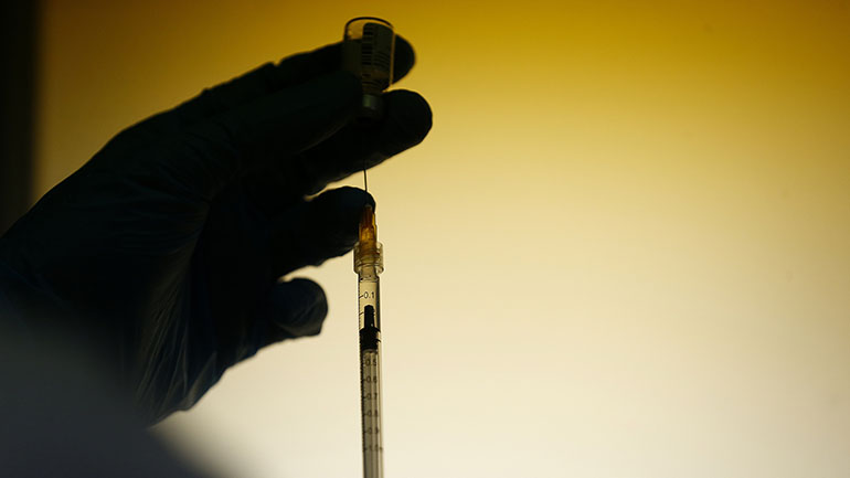 «Το δεύτερο ρωσικό εμβόλιο εναντίον της Covid-19 είναι 100% αποτελεσματικό»