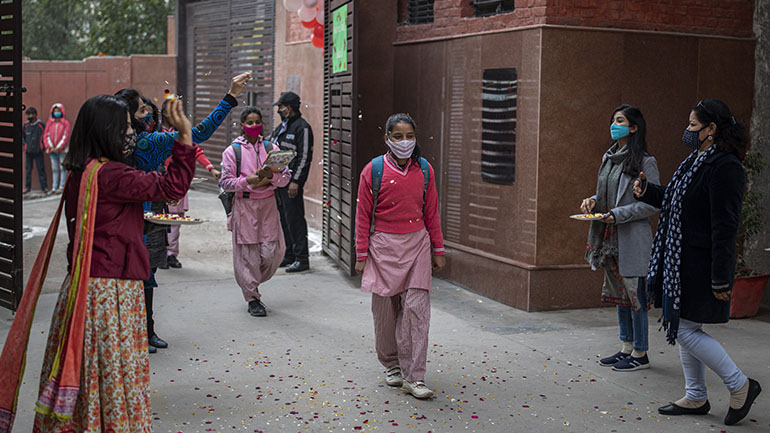 Ινδία: 10.064 κρούσματα του νέου κορωνοϊού μέσα σε 24 ώρες