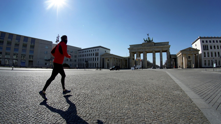 Γερμανία: Υπερ της παράτασης του lockdown πλήθος πολιτικών