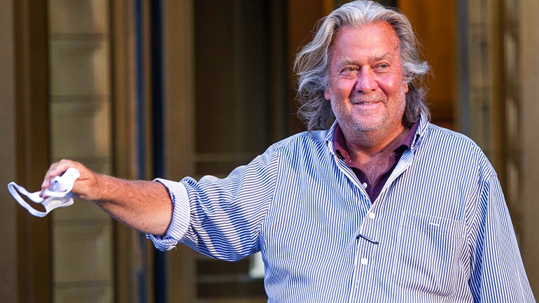 Ο Τραμπ απένειμε προεδρική χάρη στον Στιβ Μπάνον