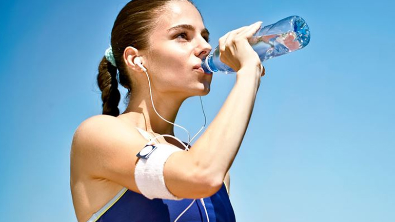 Πώς θα καταλάβετε εάν πάθατε αφυδάτωση