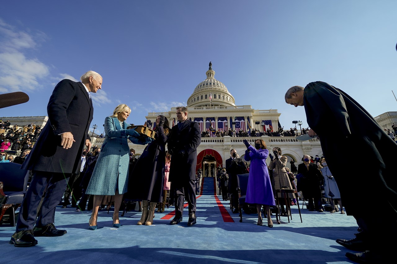 Το προεδρικό ζεύγος Μπάιντεν μετά την ορκωμοσία