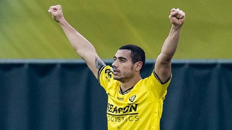 Επιμένει η Μπεσίκτας για τον Γιακουμάκη