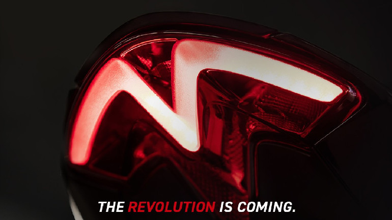 Με 180 ίππους το νέο Triumph Speed Triple 1200 RS