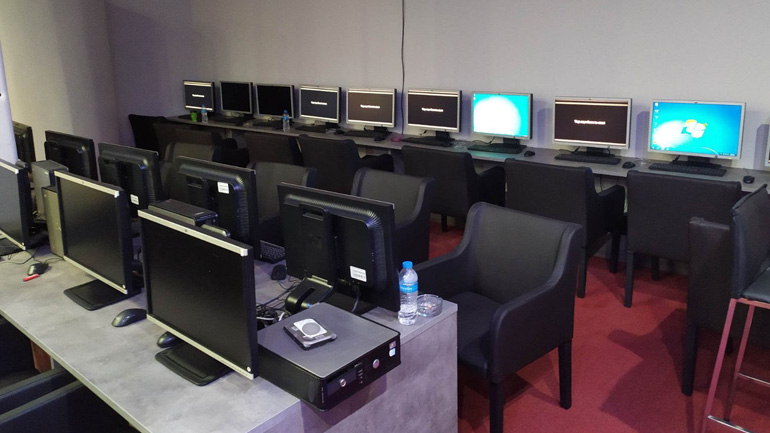 Λουκέτο από την ΕΛ.ΑΣ. σε κορωνο-καζίνο στην Αττική