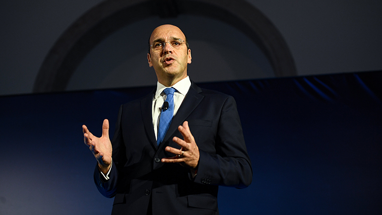 Πορτογαλία: Θετικός στον κορωνοϊό βρέθηκε ο υπουργός Οικονομίας – Τέθηκε σε καραντίνα Πορτογαλία: Θετικός στον κορωνοϊό βρέθηκε ο υπουργός Οικονομίας – Τέθηκε σε καραντίνα