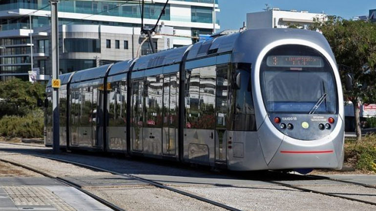 Τετράωρη στάση εργασίας από τις 10:00 έως τις 14:00 στο τραμ