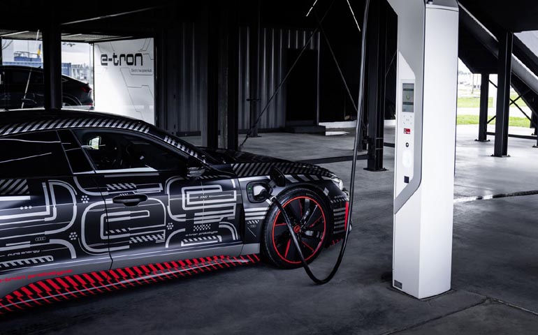 Διαθέτουν μεγάλες μπαταρίες που φορτίζουν γρήγορα