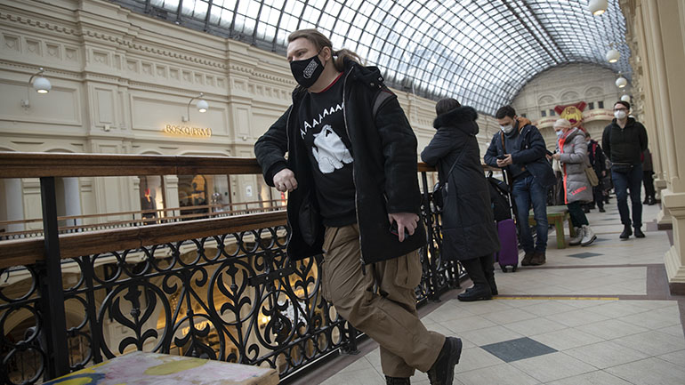 Ρωσία: Χαλαρώνουν τα περιοριστικά μέτρα λόγω κορωνοϊού στη Μόσχα Ρωσία: Χαλαρώνουν τα περιοριστικά μέτρα λόγω κορωνοϊού στη Μόσχα
