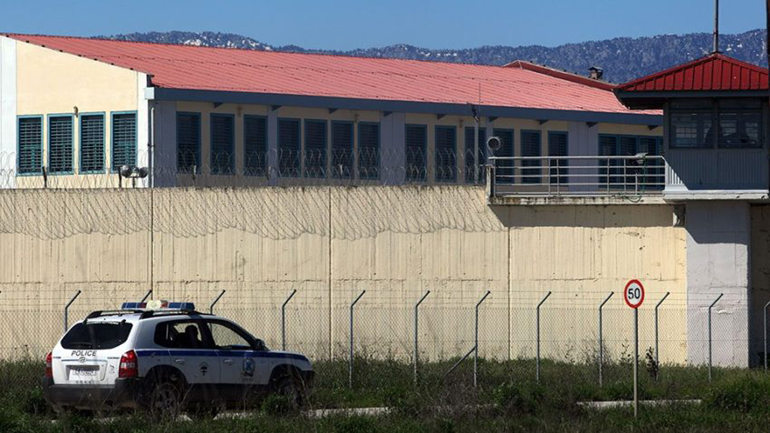 Διαμαρτυρία στις Φυλακές Τρικάλων: Κρατούμενοι έβαλαν φωτιά σε στρώματα Διαμαρτυρία στις Φυλακές Τρικάλων: Κρατούμενοι έβαλαν φωτιά σε στρώματα