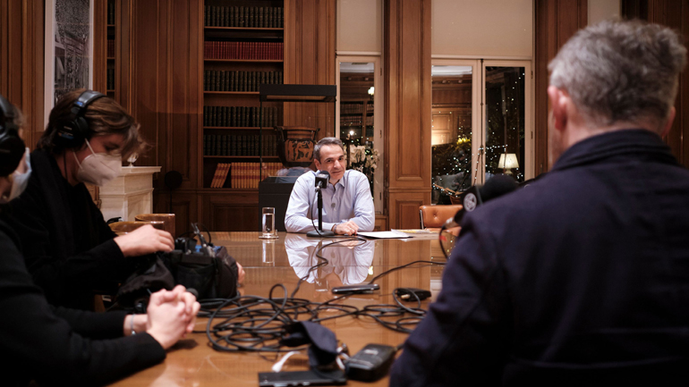 Μητσοτάκης στο περιοδικό Monocle: Στη Χάγη με την Τουρκία αν αποτύχουν οι διερευνητικές