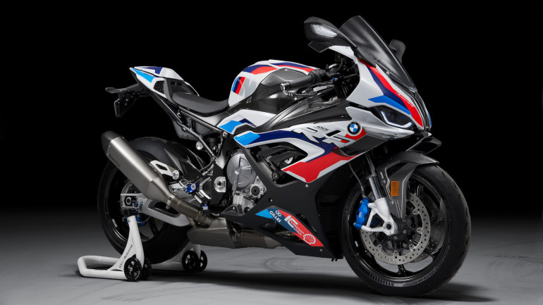 Το εξωτικό M1000RR θα δώσει άλλο αέρα στην BMW το 2021.