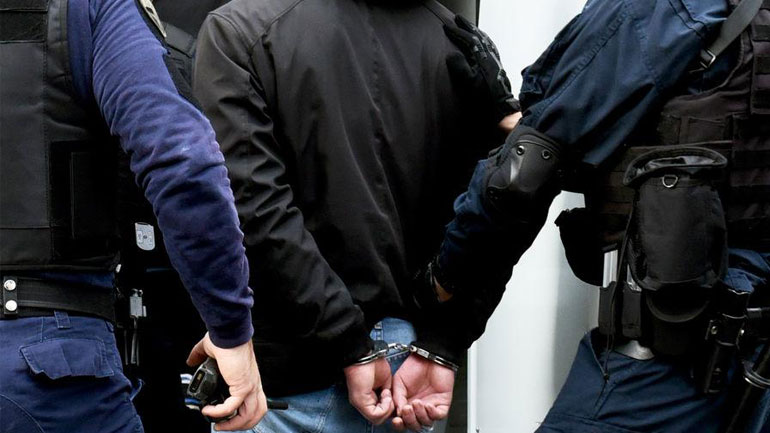 Χανιά: Ενώπιον της ανακρίτριας ο Νορβηγός που κατηγορείται για τη δολοφονία της 54χρονης