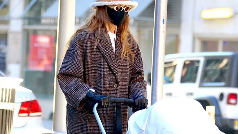 H Gigi Hadid μόλις αποκάλυψε με έμμεσο τρόπο το όνομα της κόρης της